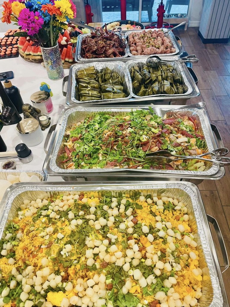 3 năm ngày giỗ Vân Quang Long, bạn thân làm cỗ cúng khiến mọi người nhìn mà xúc động - 3