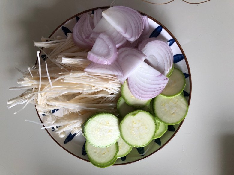 Cách nấu canh kim chi đậu phụ nóng hổi, ít cay, cả nhà húp xì xụp ngày lạnh - 2