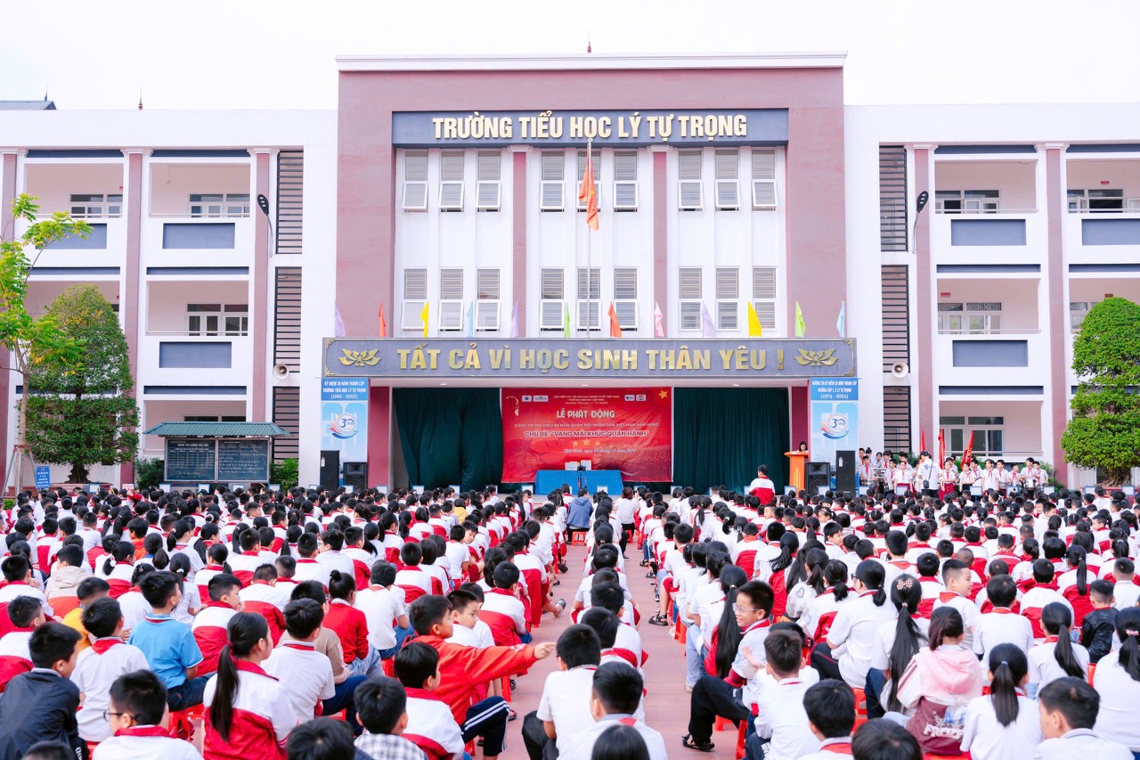 Lan tỏa cuộc thi “Vang mãi khúc quân hành” tại Trường Tiểu học Lý Tự Trọng (Thái Bình) - 1