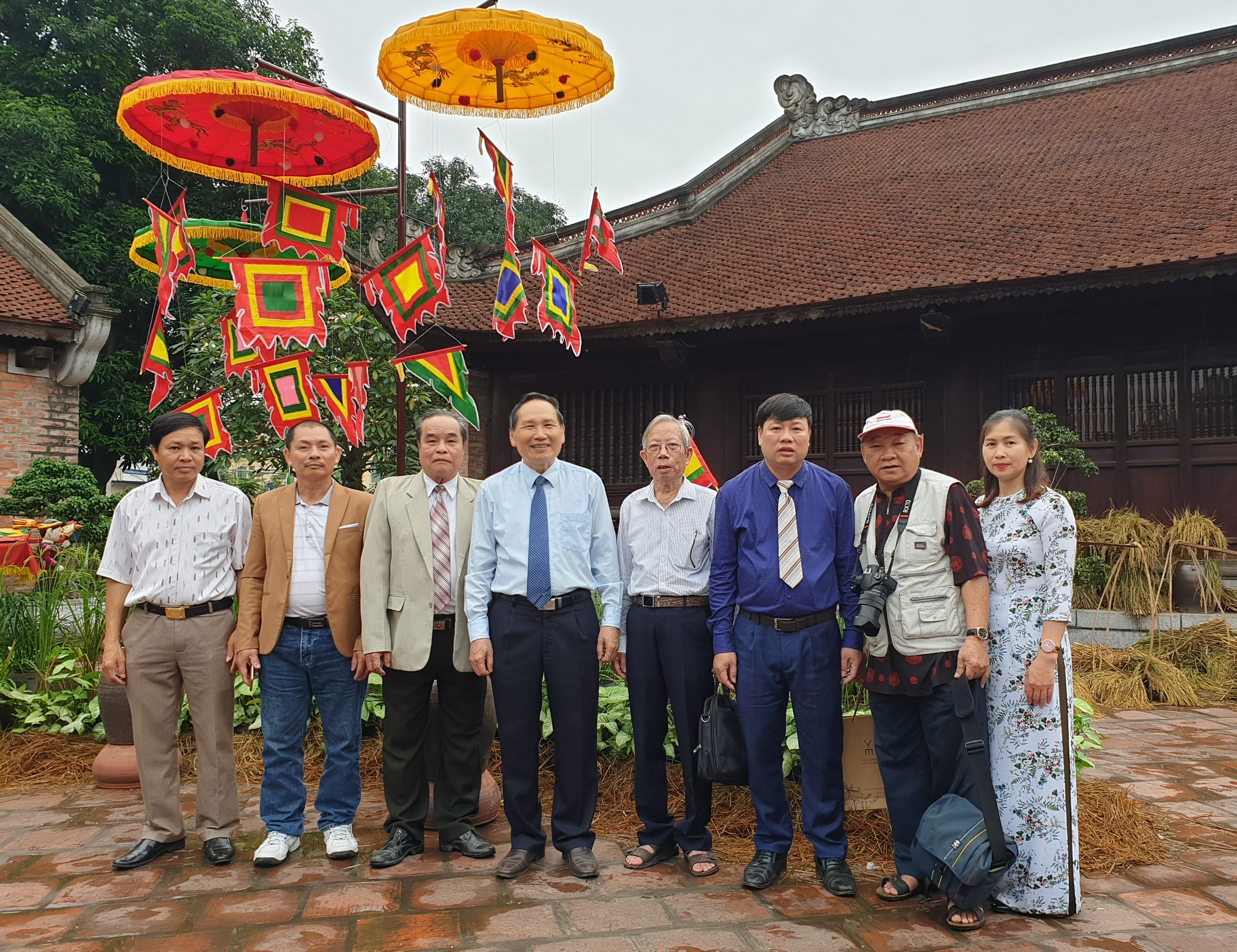 Vị tướng làm thơ, dồn hết tâm trí trong hoạt động dòng họ - 2