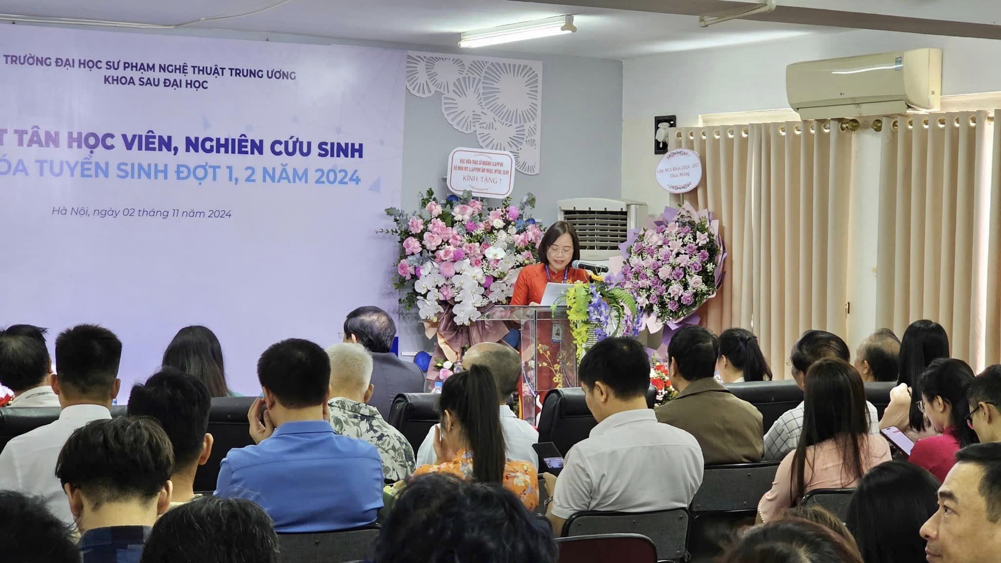 Gặp mặt các tân học viên và nghiên cứu sinh các khóa tuyển sinh đợt 1 và đợt 2 năm 2024 - 1