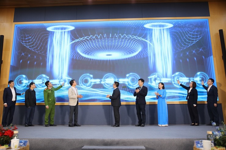 VNeID sắp có tính năng mua thuốc trực tuyến theo toa - 1