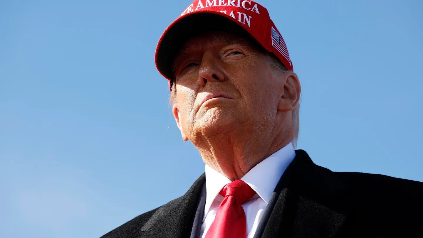 Tài sản của ông Donald Trump đạt đỉnh, tăng gấp ba trong năm qua - 1