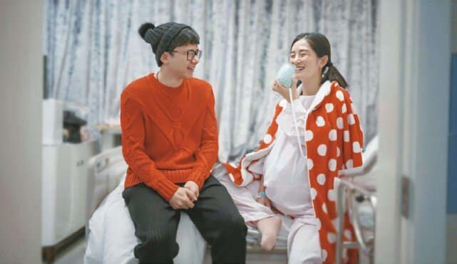 Nữ MC hot nhất xứ Trung ám ảnh bởi tiểu đường thai kỳ, sau khi sinh con thì &#34;lột xác&#34; - 2