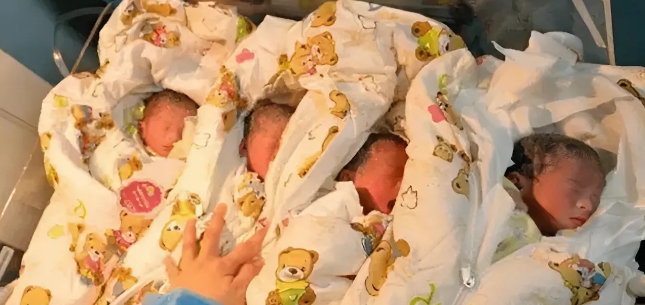 Người mẹ vượt khó mang thai tứ long phượng, 20 năm sau nhận trái ngọt từ 4 đứa con - 3