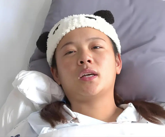 Mẹ 9X bầu song sinh lần đầu 2 bé trai, lần tiếp theo mang thai 3, chồng rơi nước mắt khi nhìn thấy con - 1