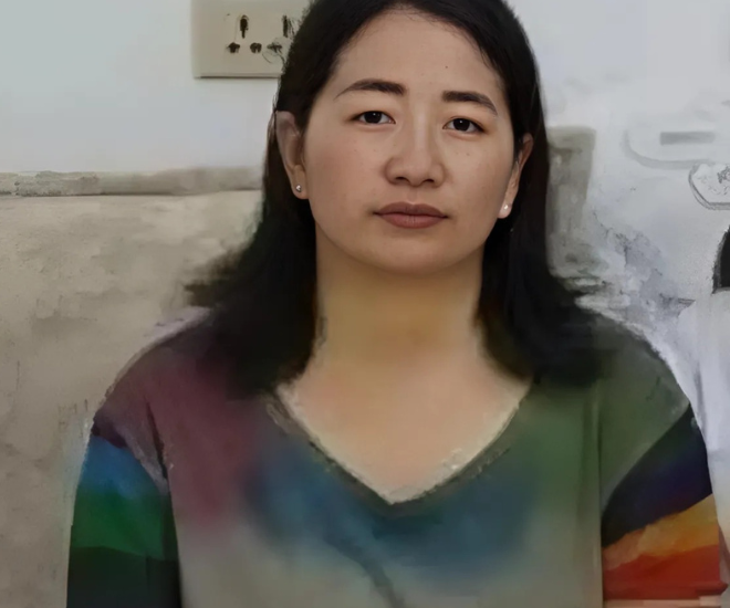 Người mẹ vượt khó mang thai tứ long phượng, 20 năm sau nhận trái ngọt từ 4 đứa con - 1