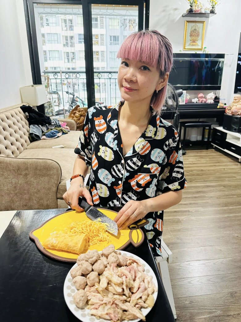 "Bà trùm chân dài" về nhà thấy cơm ngon canh ngọt chồng nấu, mừng hơn trúng số độc đắc - 6