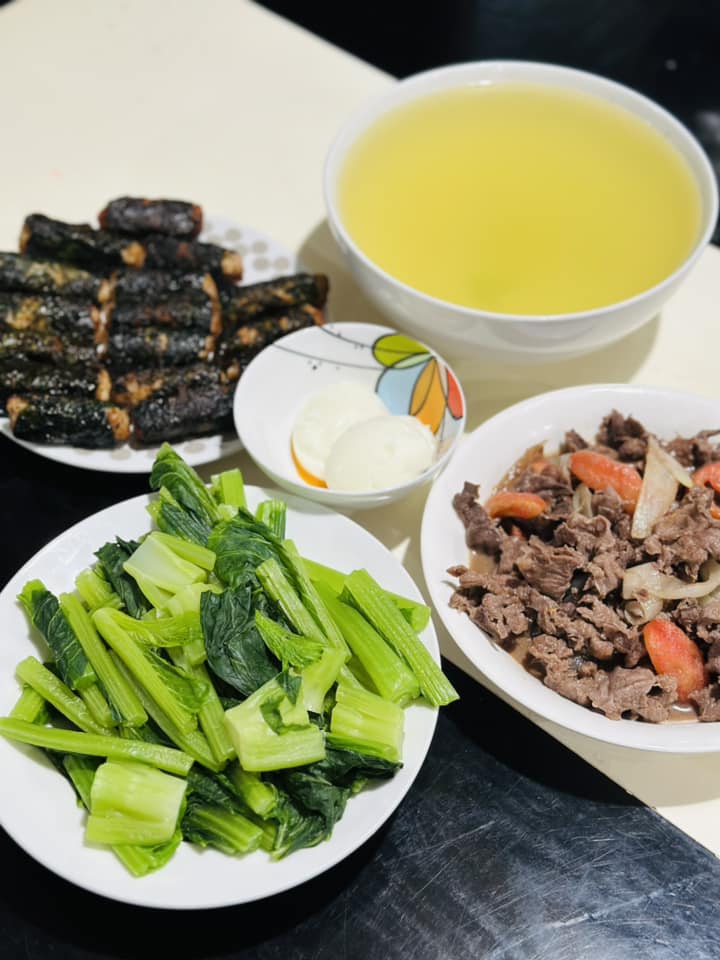 "Bà trùm chân dài" về nhà thấy cơm ngon canh ngọt chồng nấu, mừng hơn trúng số độc đắc - 4