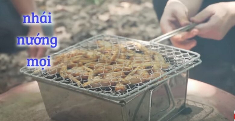 &#34;Vua hài&#34; Xuân Hinh đi ăn nhậu hay ở nhà cũng thích dân dã, đãi khách cả món &#34;Vũ nữ chân dài&#34; - 9