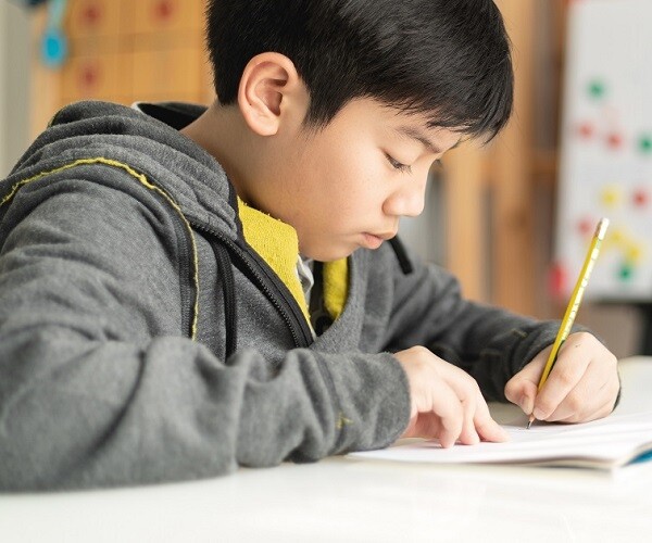 Được dạy sớm 6 thói quen này, trẻ chắc chắn học giỏi xuyên suốt 12 năm - 1