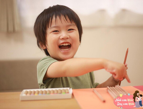 5 dấu hiệu hành động chỉ thấy ở em bé "siêu thông minh" - 7