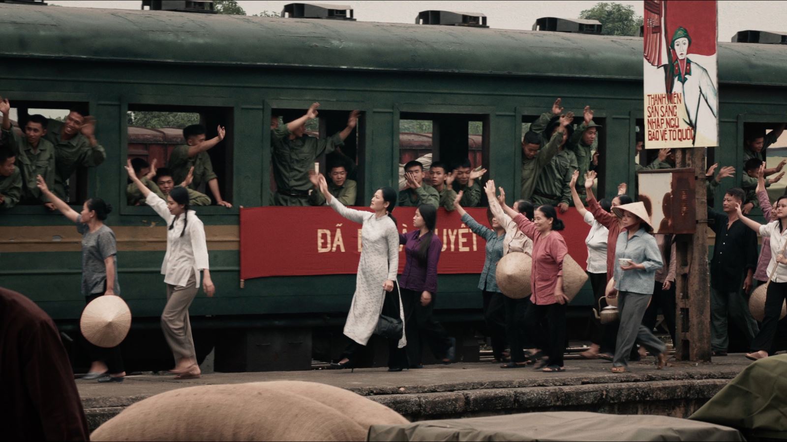 Phim Mưa đỏ được chọn tham dự giải OSCARS lần thứ 98 - 1