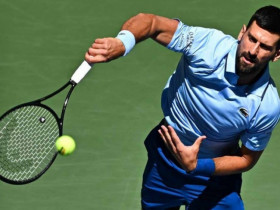 Ngỡ ngàng Djokovic duy trì đỉnh cao nhờ giao bóng chứ không phải trả giao bóng