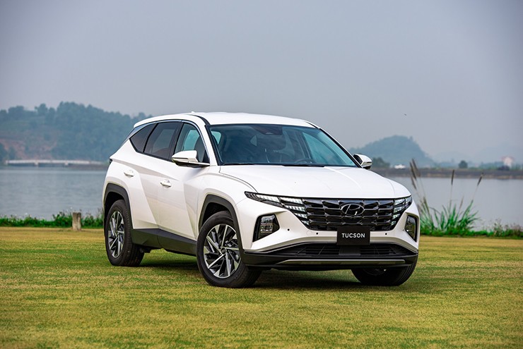 Chạy đua ưu đãi, nhiều SUV cỡ C có giá khởi điểm ngang xe hạng B - 2