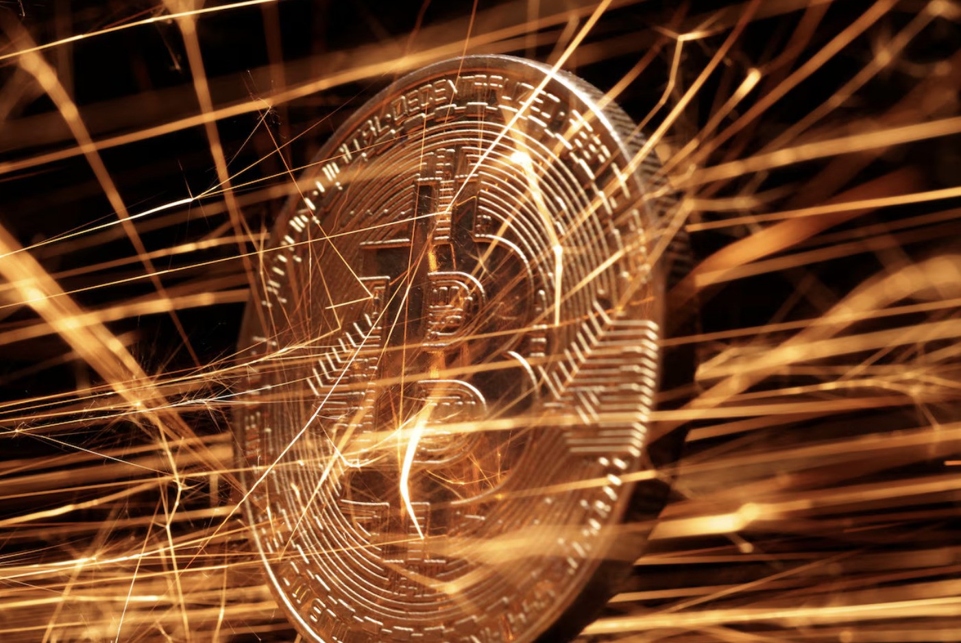 Bitcoin vừa đạt đỉnh lịch sử trên 125.000 USD - 1