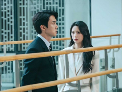 Gia đình - Gặp chồng cũ khi đi chọn váy cưới với bạn trai, nhìn đứa bé trong lòng anh, tôi sụp đổ hoàn toàn