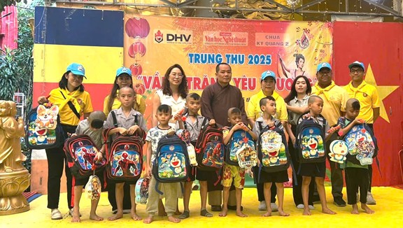 Trung thu “Vầng trăng yêu thương” 2025 - Hành trình kết nối cộng đồng - 3