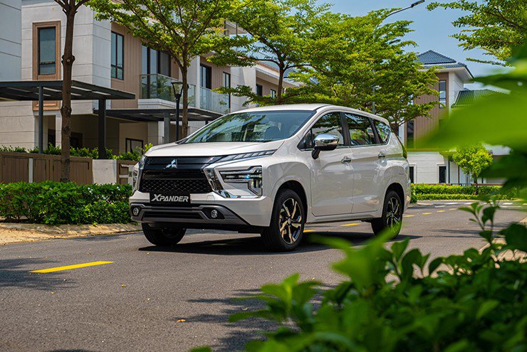 Xe gia đình cỡ nhỏ: Mitsubishi Xpander tiếp đà lao dốc - 1