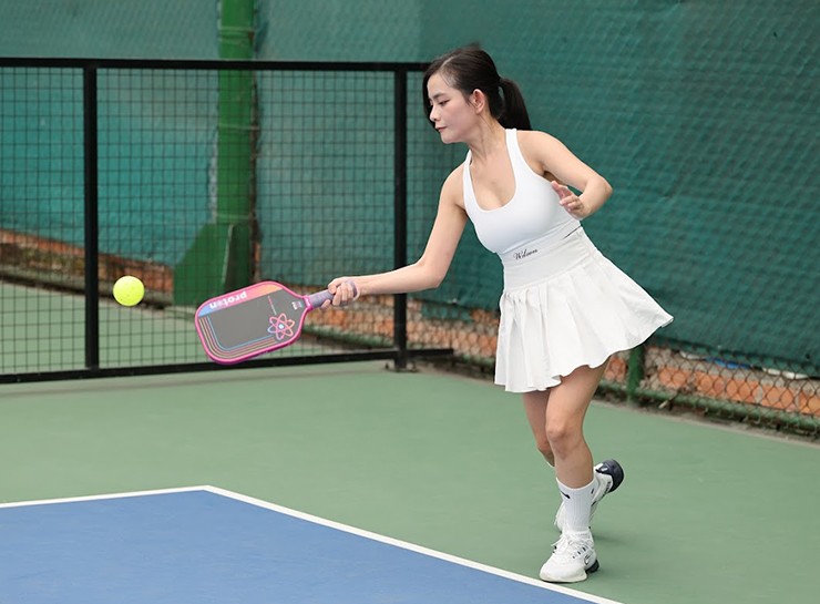 Người đẹp Đăng Thư "đại chiến" dàn mỹ nhân tại Pickleball Charity Cup - 6
