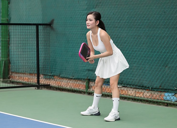 Người đẹp Đăng Thư "đại chiến" dàn mỹ nhân tại Pickleball Charity Cup - 7