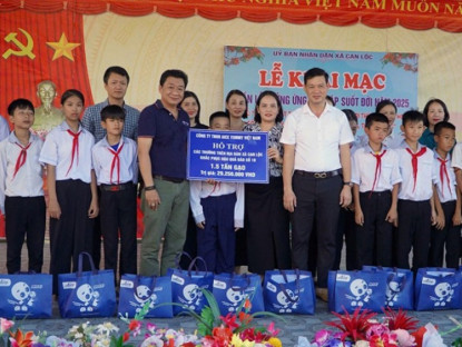 Thông tin doanh nghiệp - Aice chung tay cứu trợ đồng bào Hà Tĩnh khắc phục hậu quả bão Bualoi