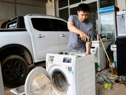 Công nghệ - Tivi, tủ lạnh bị ngập nước sau mưa lũ: Làm gì để không mất trắng?