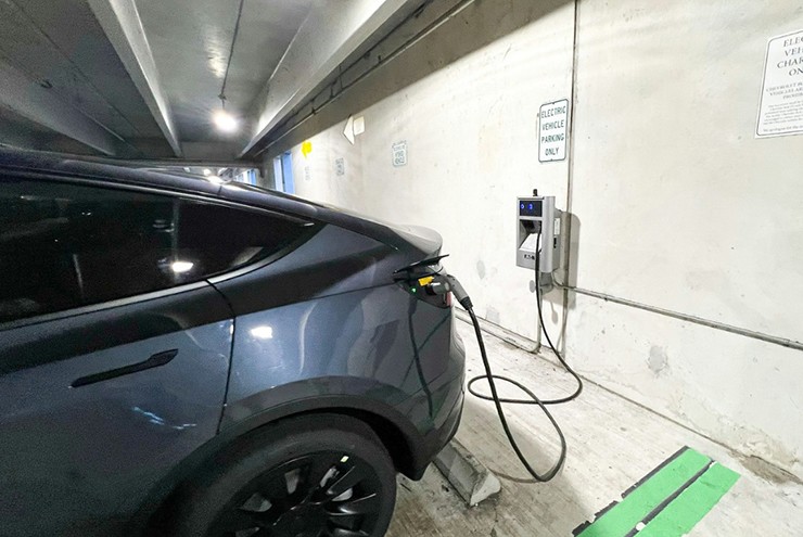 Bước vào cuộc chơi pin thể rắn, Toyota “làm nóng” cuộc đua xe điện - 2