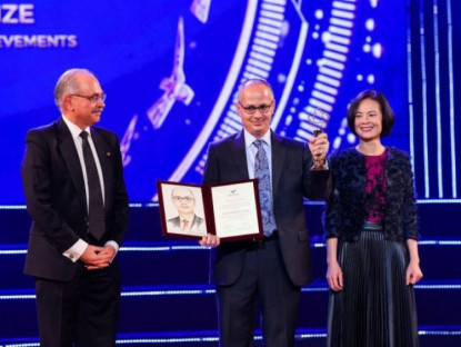 Thông tin doanh nghiệp - GS. Omar M. Yaghi – Chủ nhân Giải thưởng VinFuture nhận Giải Nobel Hóa học 2025