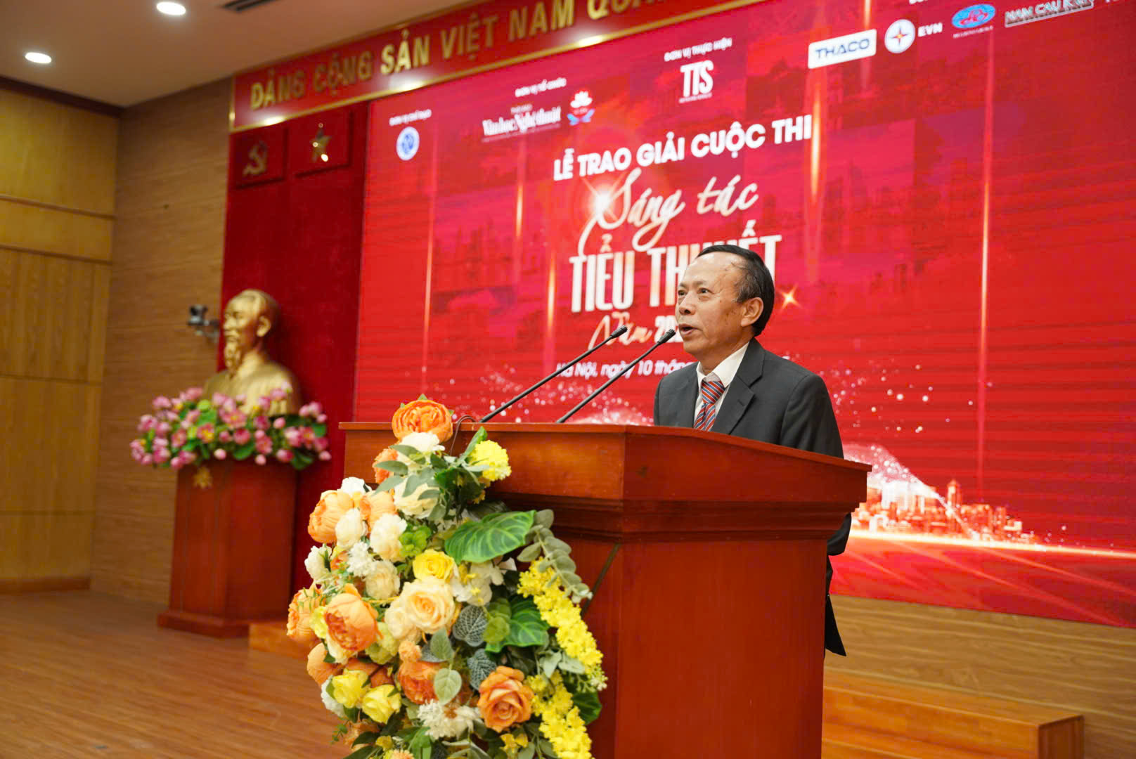 Khẳng định sức sống bền bỉ và vị thế trung tâm của tiểu thuyết trong đời sống văn học Việt Nam - 3