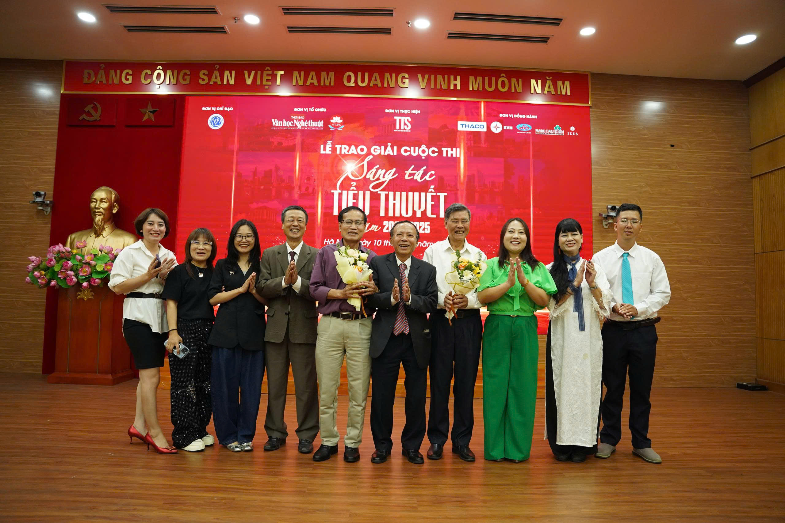 Khẳng định sức sống bền bỉ và vị thế trung tâm của tiểu thuyết trong đời sống văn học Việt Nam - 19