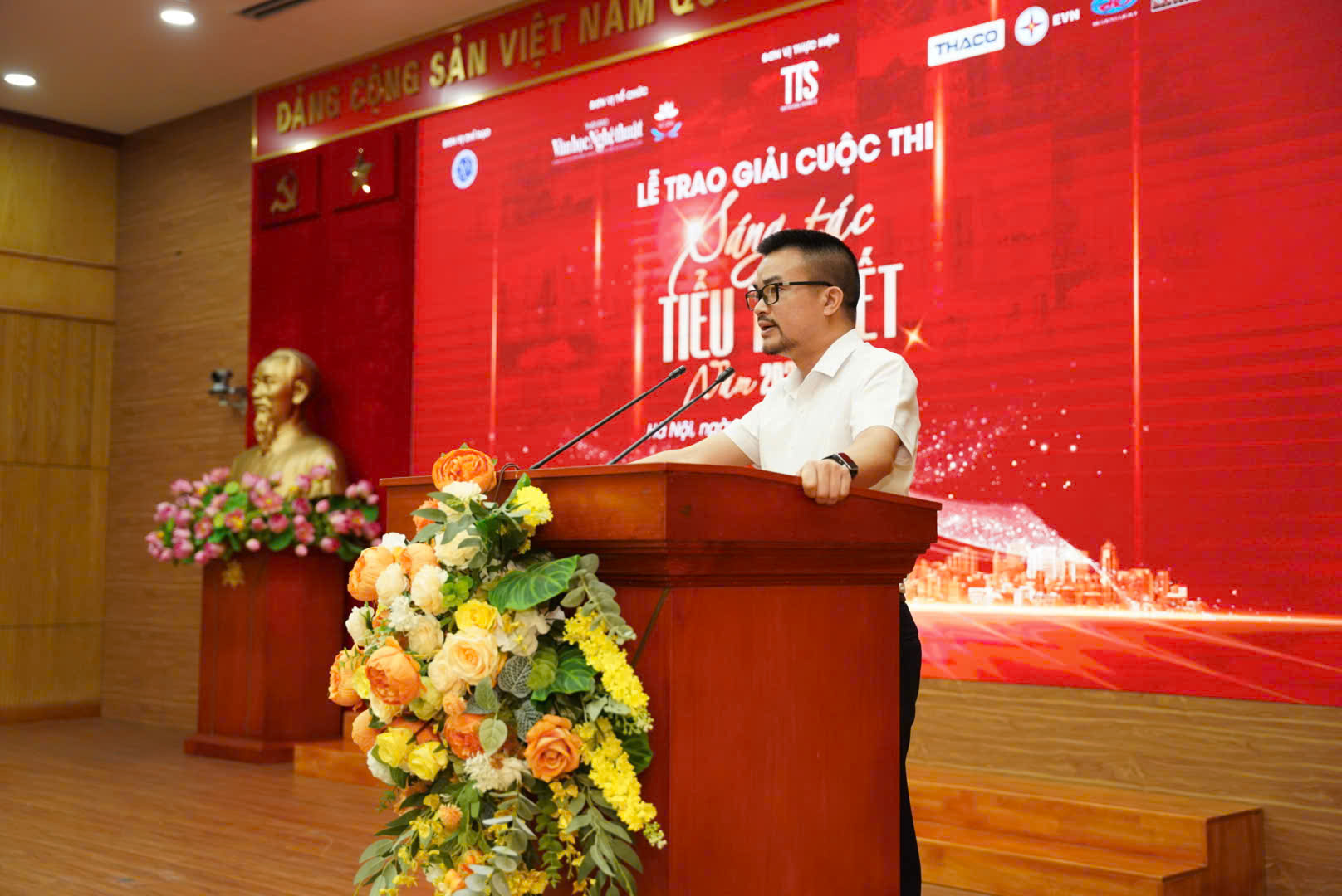 Khẳng định sức sống bền bỉ và vị thế trung tâm của tiểu thuyết trong đời sống văn học Việt Nam - 15