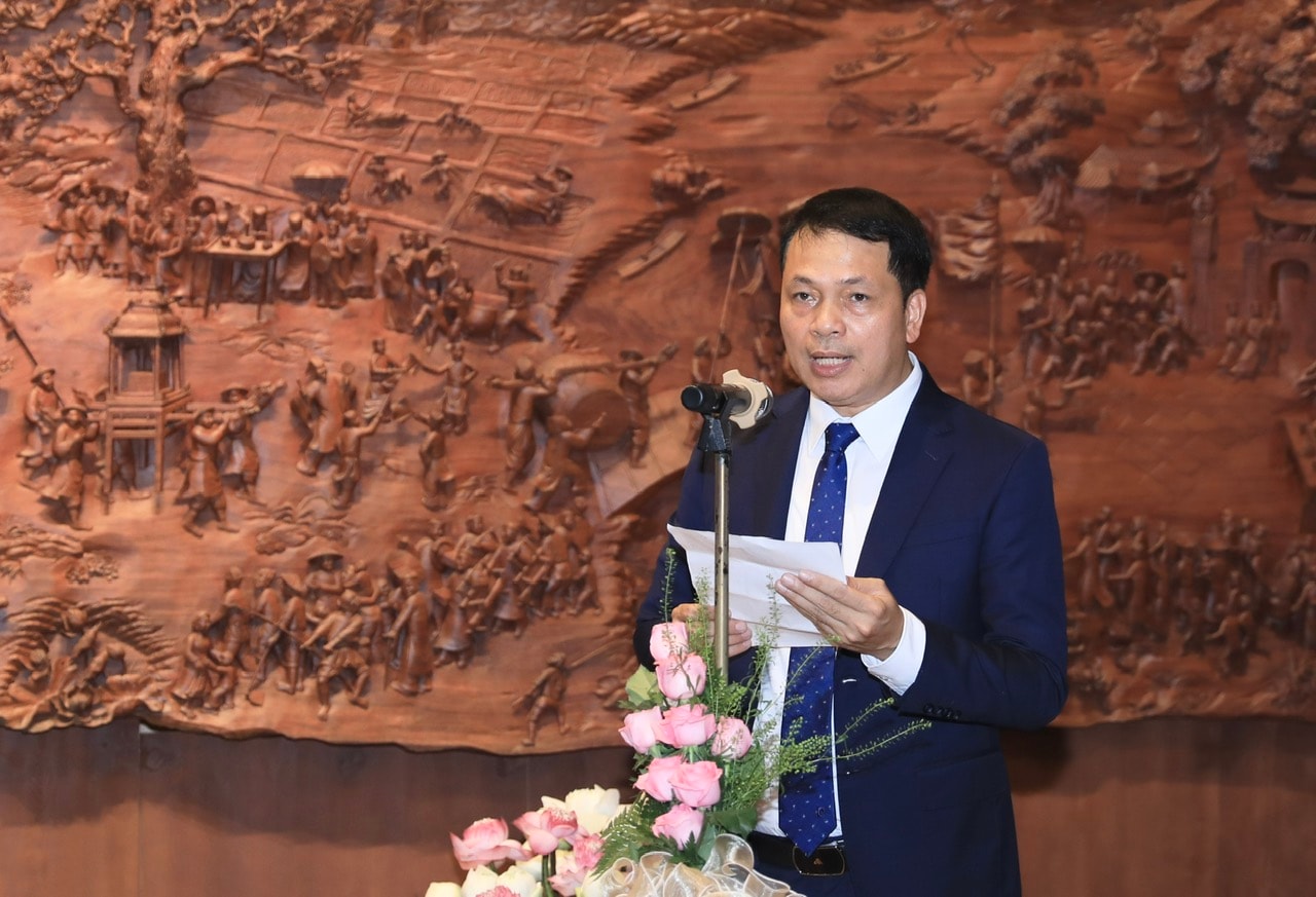 Bức tranh “Vinh quy bái tổ” từng đoạt hai kỷ lục Việt Nam được trao tặng cho Văn Miếu – Quốc Tử Giám - 2