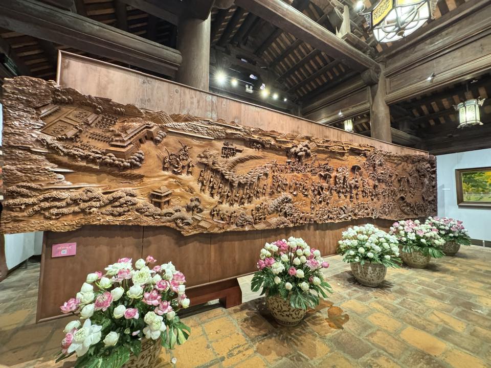 Bức tranh “Vinh quy bái tổ” từng đoạt hai kỷ lục Việt Nam được trao tặng cho Văn Miếu – Quốc Tử Giám - 3
