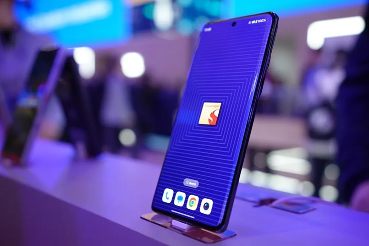 Chip “đắt hơn cả vàng”, điện thoại Android sắp “lãnh đủ” vì chạy theo Apple - 1