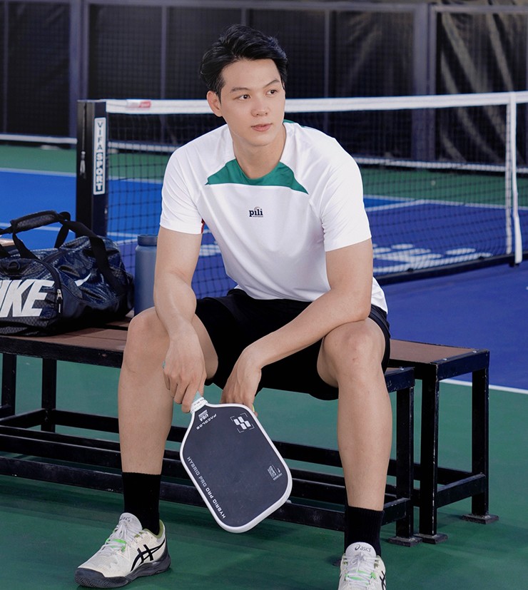 Phái đẹp bị đối thủ nam giới dồn ép khi chơi pickleball: Có cần nương tay? - 2