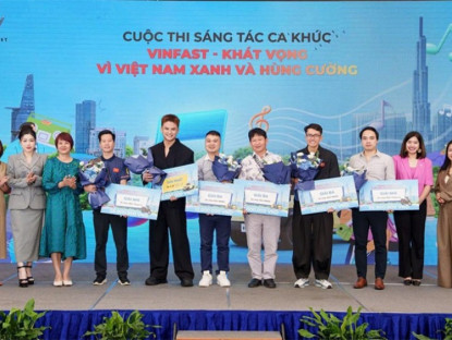 Thông tin doanh nghiệp - VinFast trao giải cuộc thi sáng tác ca khúc “VinFast - Khát vọng Vì Việt Nam Xanh và Hùng cường”