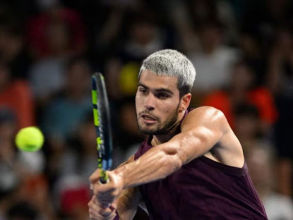Thể thao - Video tennis Alcaraz - Fritz: Chiến thắng chóng vánh (Six Kings Slam)