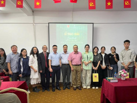Trao giải Cuộc thi “Lan tỏa tri thức, bước tới Con đường tương lai” tháng 9