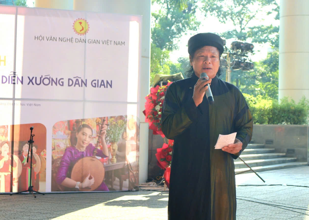 Tôn vinh những “báu vật nhân văn sống” tại Hội thảo và diễn xướng dân gian - 5