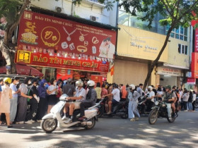 Giá vàng chiều 21/10: Bất ngờ quay đầu giảm sâu, động thái bất ngờ của hàng loạt cửa hàng vàng