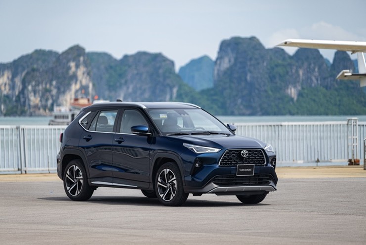 Mitsubishi Xforce lại sa sút, Toyota áp đảo SUV đô thị - 1