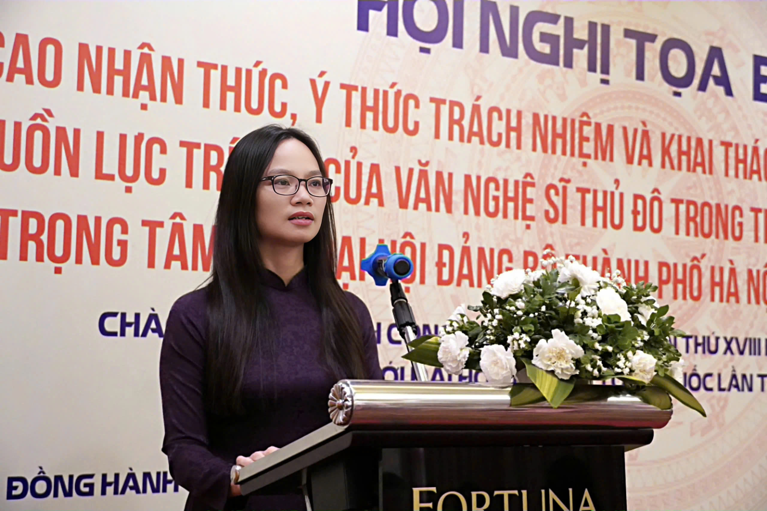 Phát huy vai trò của văn học nghệ thuật trong sự nghiệp đổi mới, phát triển Thủ đô - 2