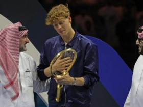 Saudi Arabia chính thức có giải ATP 1000, Sinner lại có thêm vợt vàng 4kg?