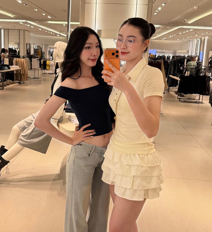 Thanh Thúy 1m93 tỏa sáng hạ đội bóng cũ, dàn hot girl bóng chuyền khoe vóc dáng - 4