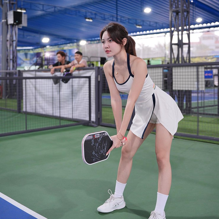 Cô gái bức xúc tố bạn nam bao sân quá mức: Dàn hot girl pickleball ý kiến trái chiều - 1