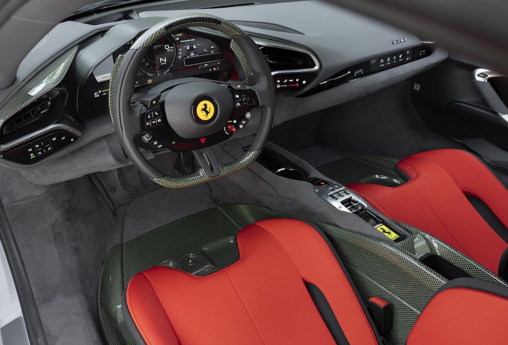Cận cảnh siêu phẩm Ferrari SC40 lấy cảm hứng từ xe F40 huyền thoại - 7