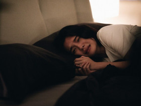 Dọn nhà vô tình thấy sổ đỏ của chồng, tôi tức giận đòi ly hôn khi thấy người đứng tên