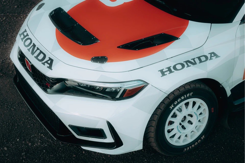 Honda nâng cấp xe Civic Type R để chạy các giải Rally - 6