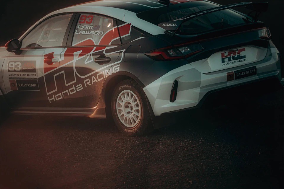 Honda nâng cấp xe Civic Type R để chạy các giải Rally - 7